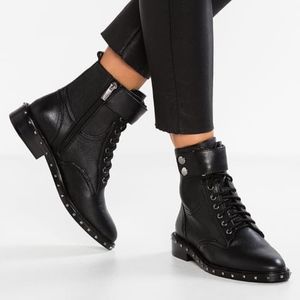 NIB Vince Camuto Ladies Boots 10